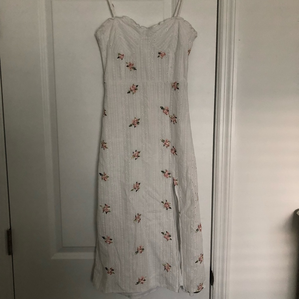 Kirious Los Angeles Floral Embroidered Eyelet White Bustier Dress